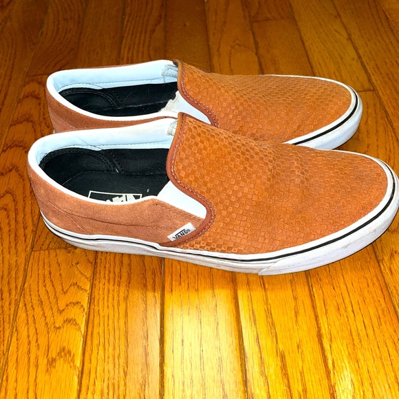 Vans - Picture 2 of 4